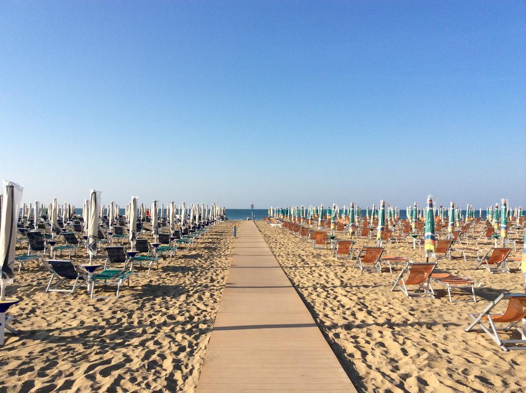 Appartamenti Bristol Bibione Extérieur photo